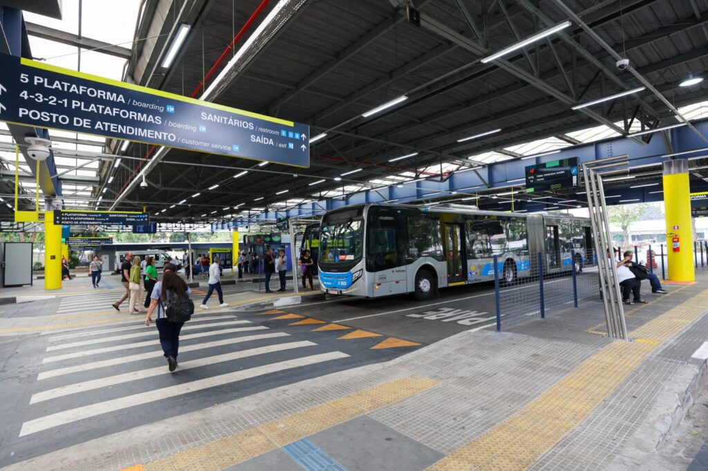 Aumento nas passagens de ônibus: veja quais cidades da Grande SP definiram reajuste em 2026