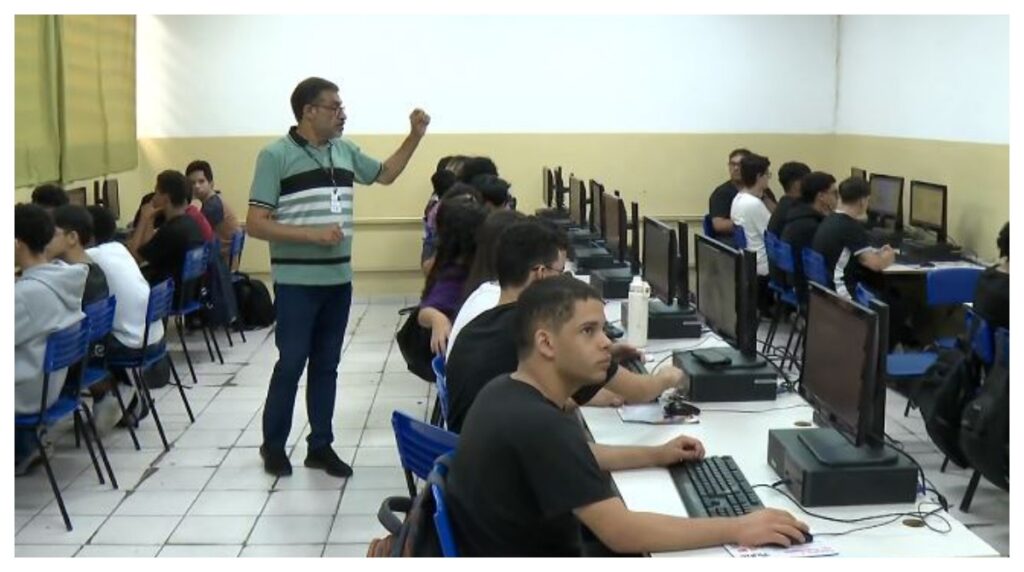 Etecs abrem inscrições para vestibulinho em SP Reprodução/TV Globo