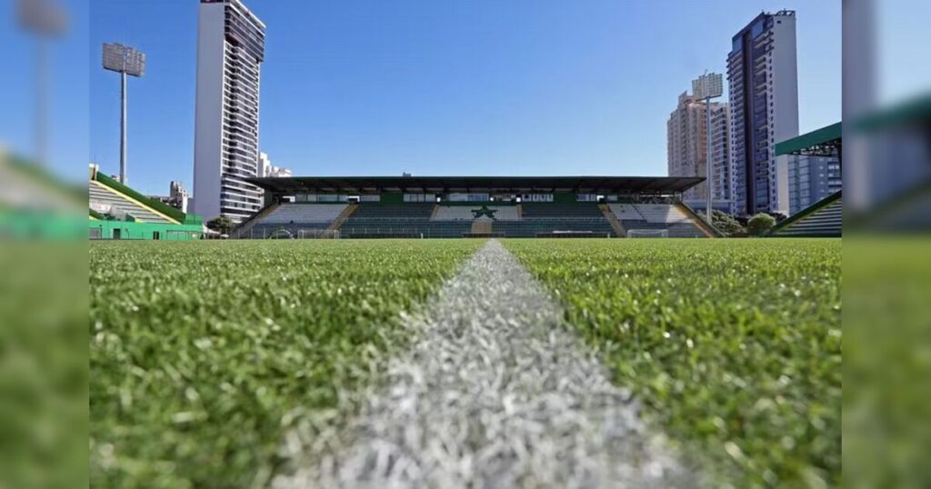 Chapecoense e Bragantino: confronto direto por reabilitação no domingo (3)