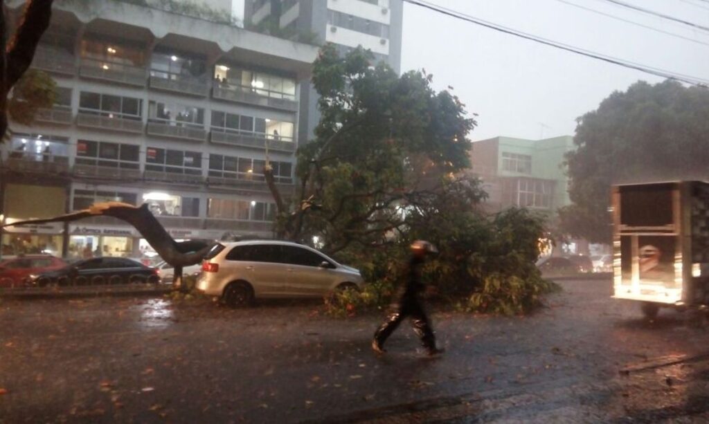Belo Horizonte recebe R$ 500 milhões do BNDES para combater enchentes e fortalecer resiliência climática
