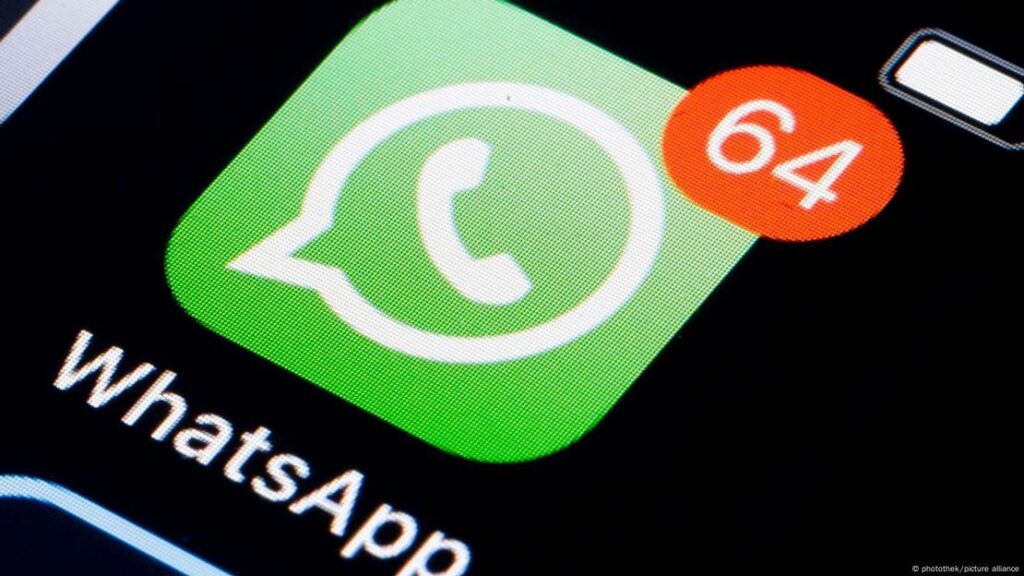 descumprir uma ordem judicial que determinava a interceptação de dados do WhatsA