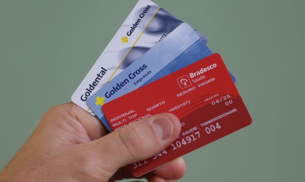 empresas, empresários individuais e associações de classe – tiveram reajuste méd