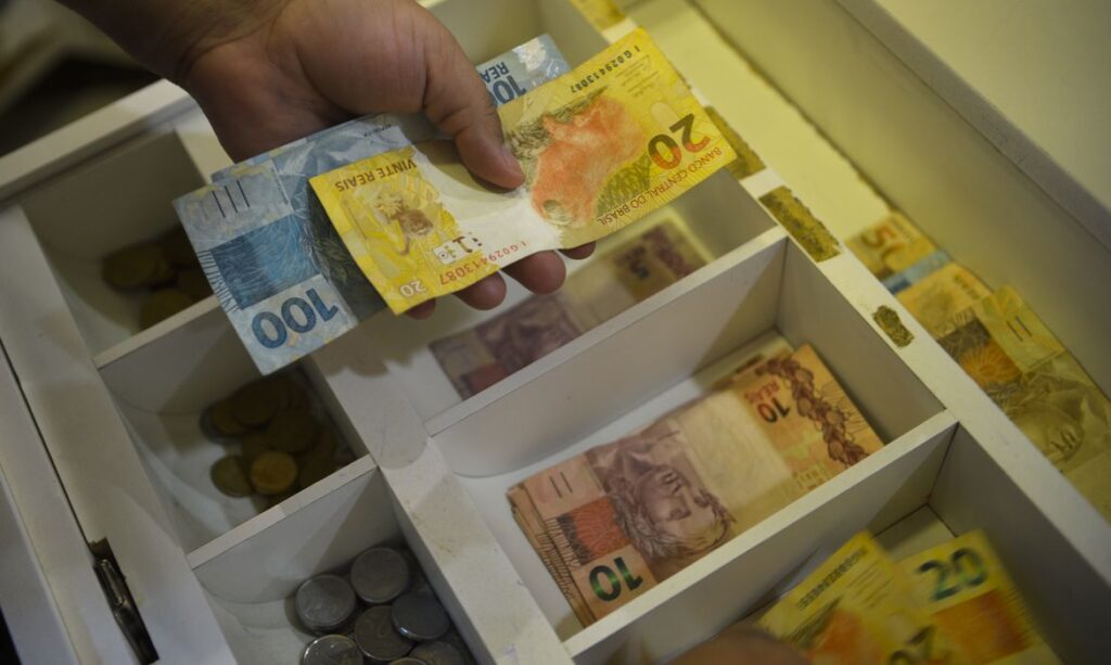 correntistas em suas contas. O prazo para transferência do dinheiro não resgatad