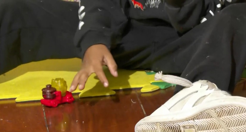 falta de vagas em abrigos da Prefeitura de SP Seis irmãos, entre 1 e 13 anos, pa