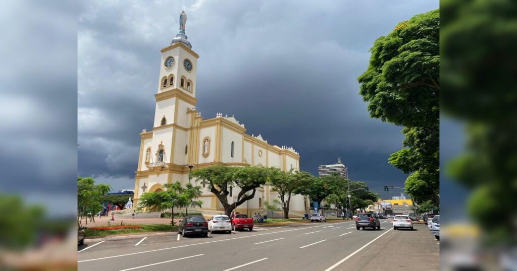Apucarana se prepara para segunda-feira (25) com alerta de chuva