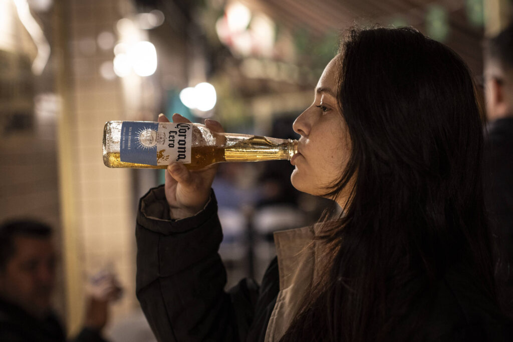Indústria cervejeira aposta em saudabilidade e eventos para reverter queda nas vendas