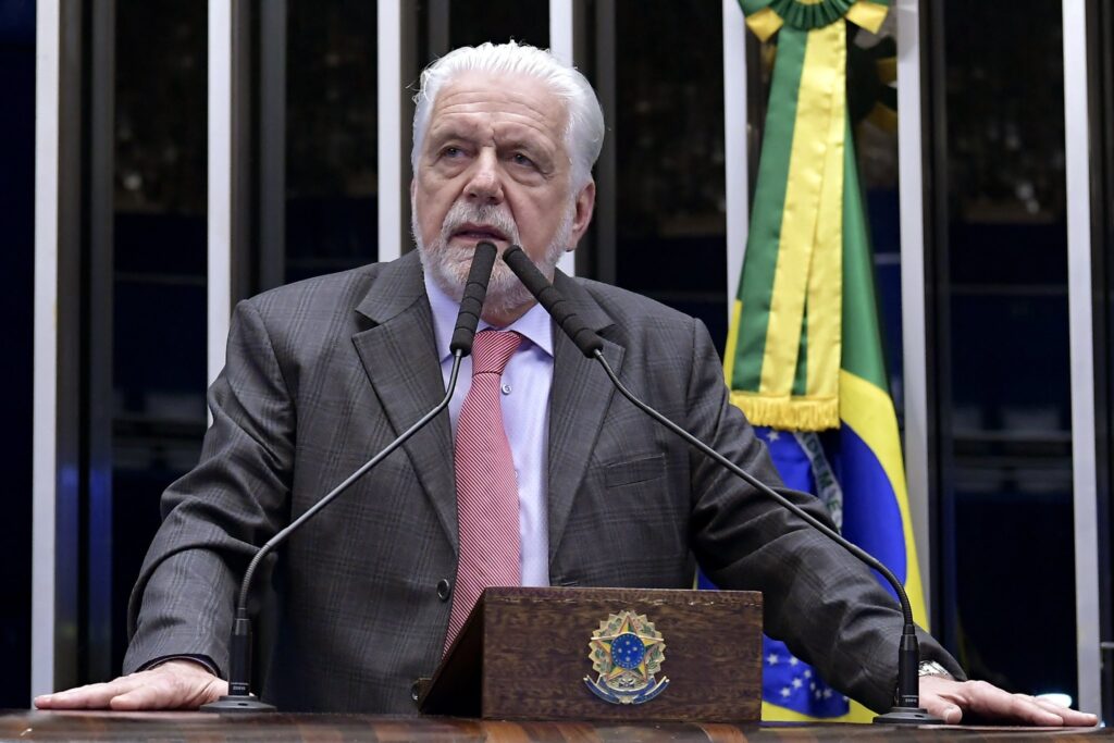 que é uma pessoa que eu conhecia e tudo mais. Mas não posso desejar, para o bem