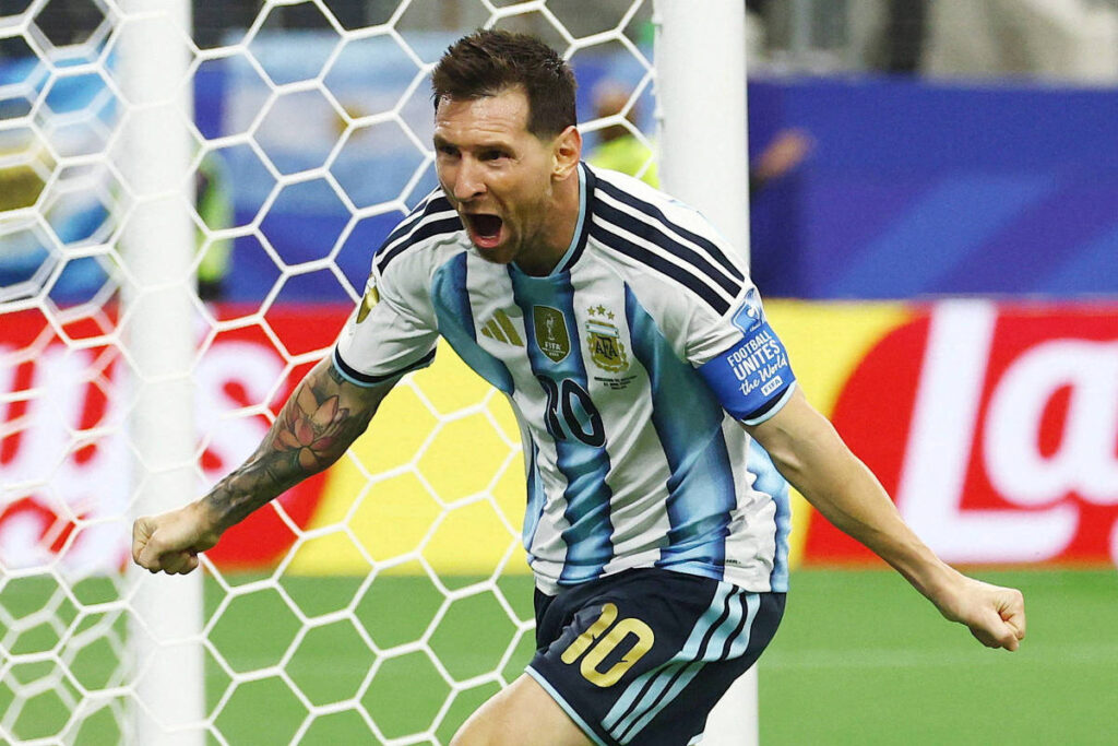 Lionel Messi supera Klose e se torna o maior artilheiro das Copas do Mundo