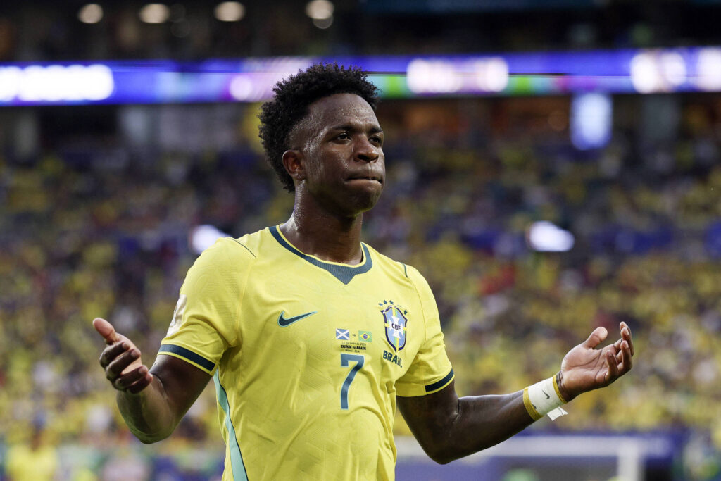 A arte de Vinicius Junior: futebol como resposta vibrante ao racismo no esporte