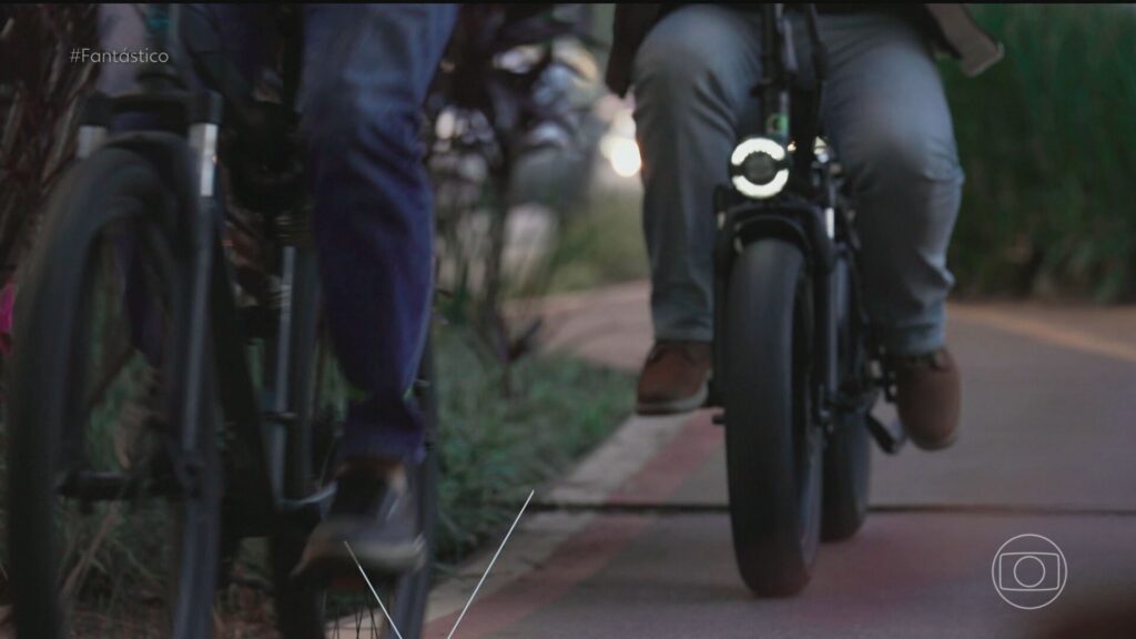 Bicicletas elétricas: a febre que acelera riscos e exige novas regras no trânsito urbano