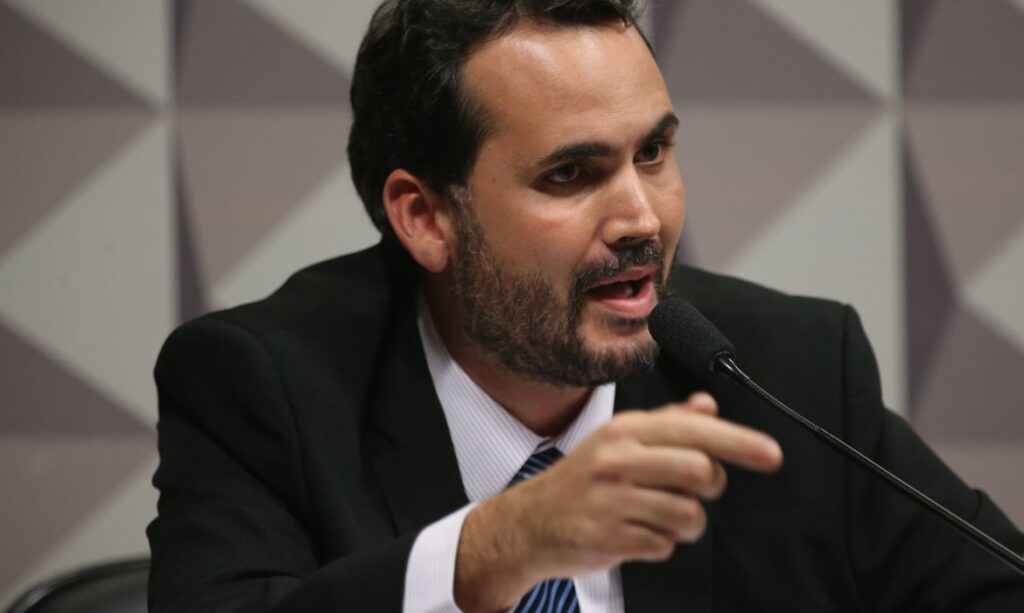 Governo não retomará subsídio adicional de R$ 0,35 ao diesel, confirma ministro