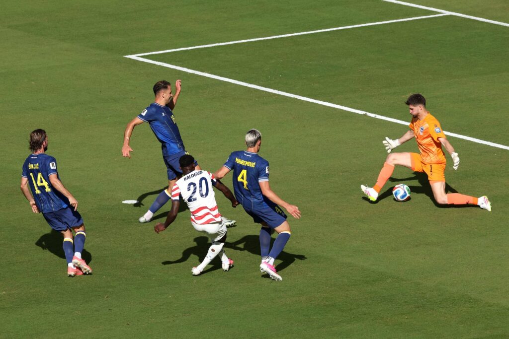 Entre o campo e a vida real: o futebol como refúgio em tempos de hiperconexão