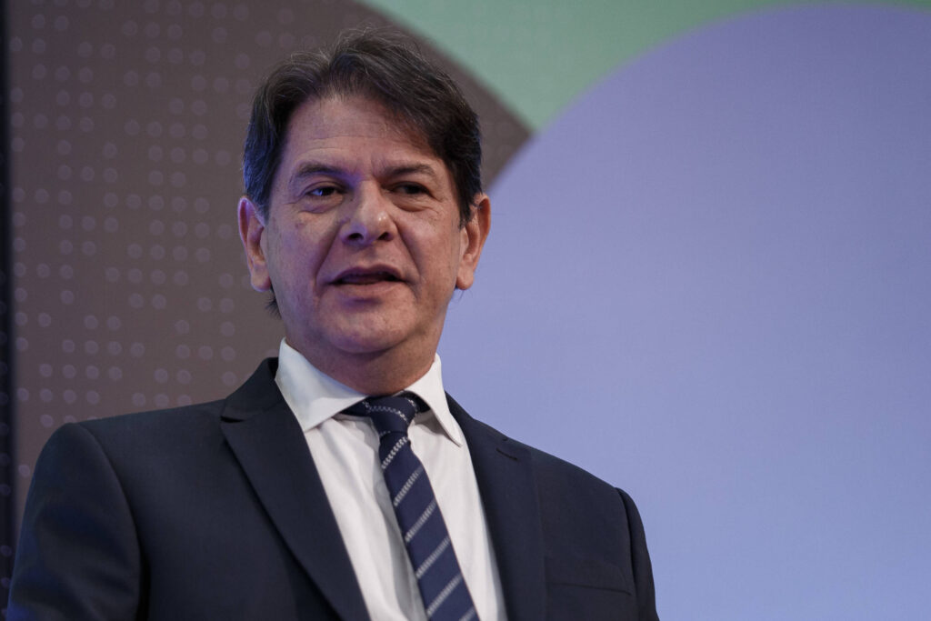 Apelo de Lula leva Cid Gomes a disputar o Senado e reconfigura cenário eleitoral no Ceará