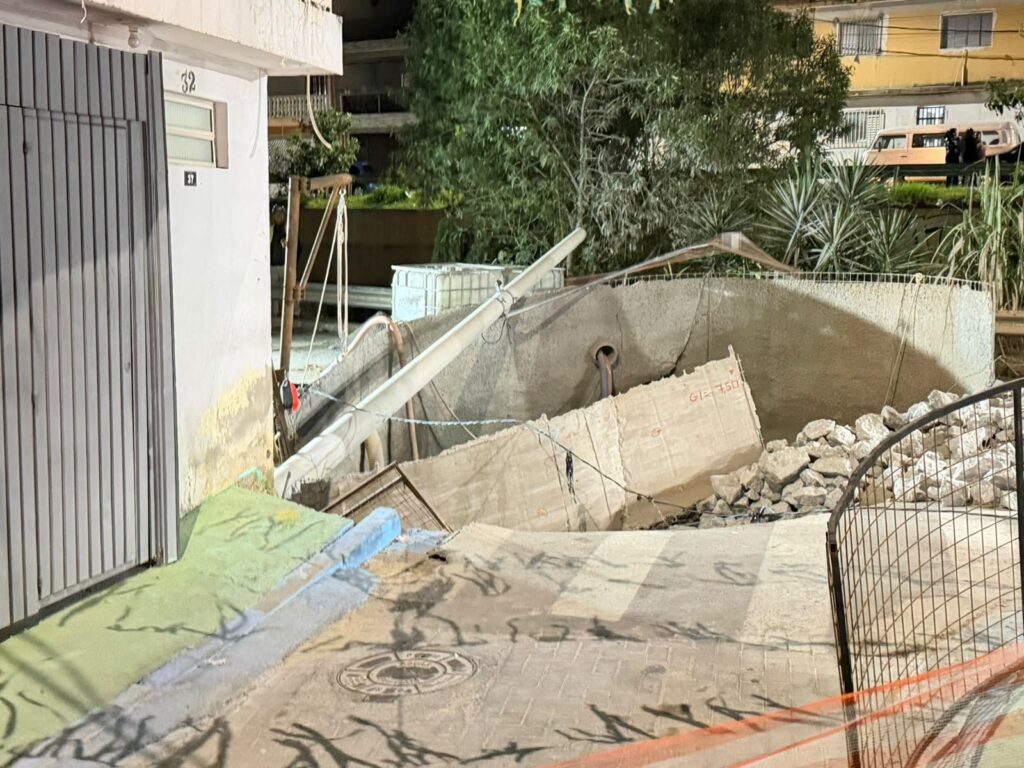 e três casas são interditadas Abraão Cruz/g1