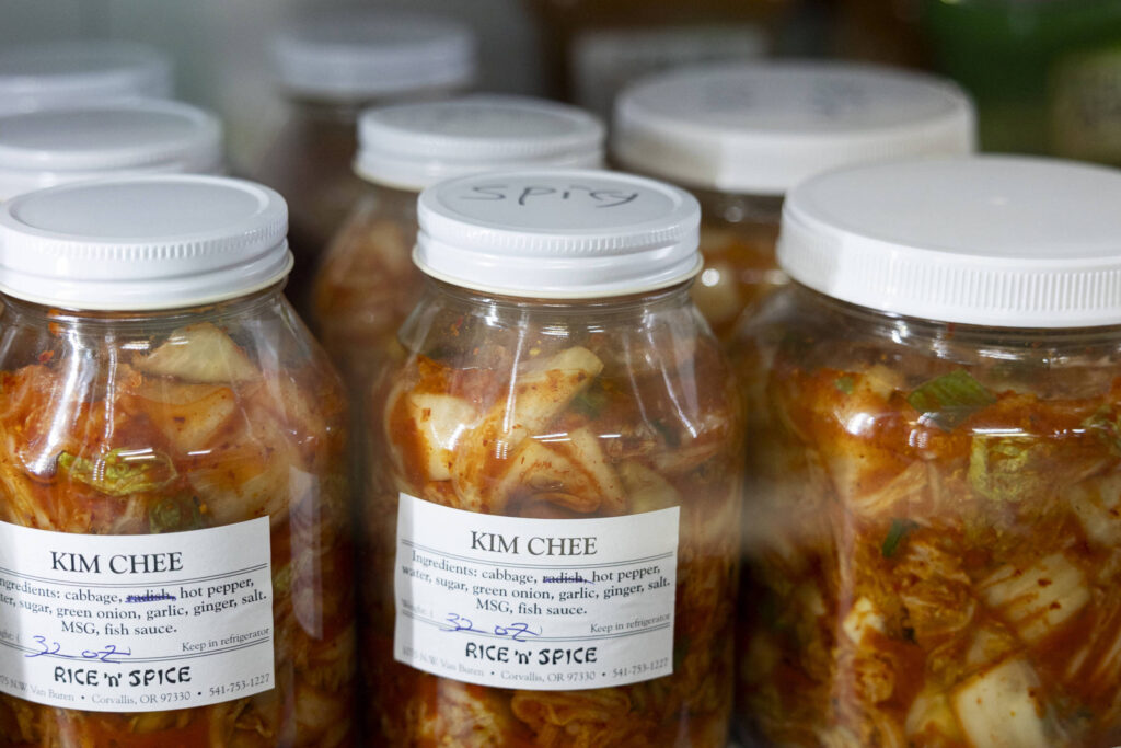A ciência desvenda os benefícios de kimchi, missô e chucrute para a saúde humana