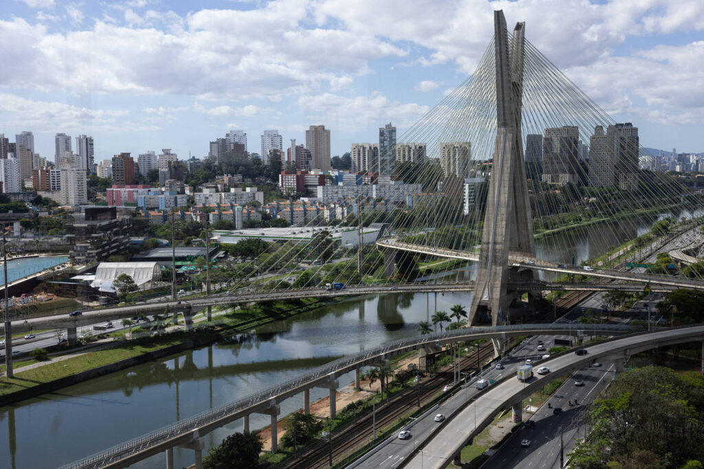 São Paulo volta ao top 100 das melhores cidades estudantis globais, revela ranking QS