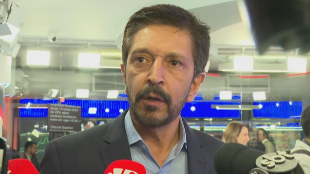 Nunes critica decisão judicial que libera Uber moto e alerta para riscos de acidentes em SP
