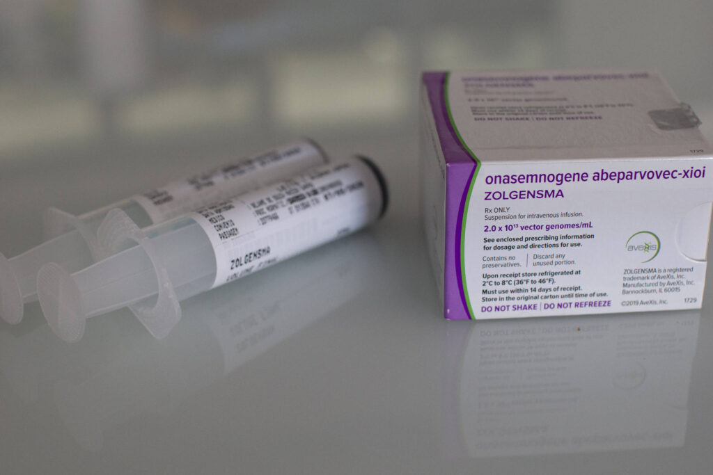 Novas regras do governo Lula buscam reduzir em 50% custos de medicamentos de alto valor no SUS