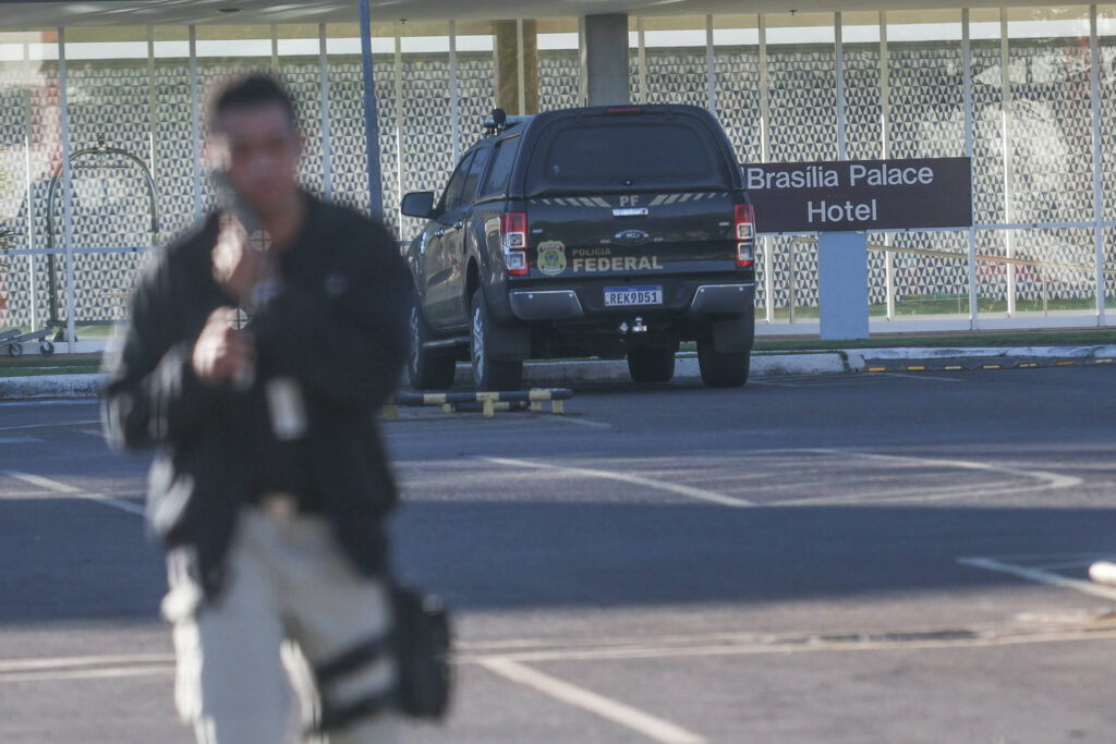 STF autoriza Polícia Federal a monitorar Jaques Wagner por risco de vazamento em investigação