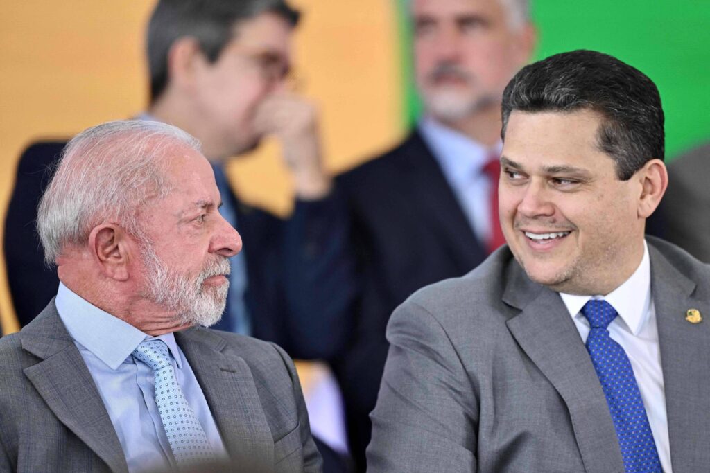 Bastidores em Brasília: Alcolumbre e Lula ensaiam trégua com pauta legislativa em jogo