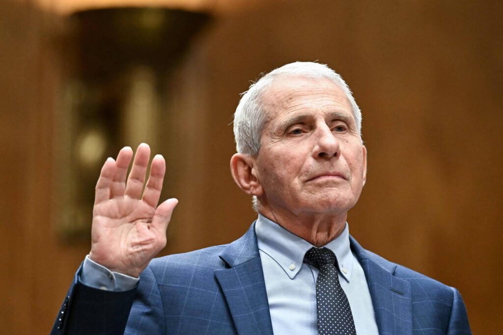 Batalha jurídica escala após Anthony Fauci invocar Quinta Emenda no Senado