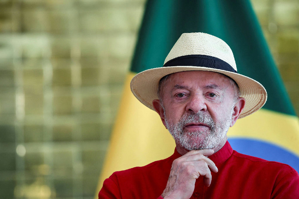 Governo Lula busca flexibilidade para congelar gastos e atingir meta fiscal em 2027