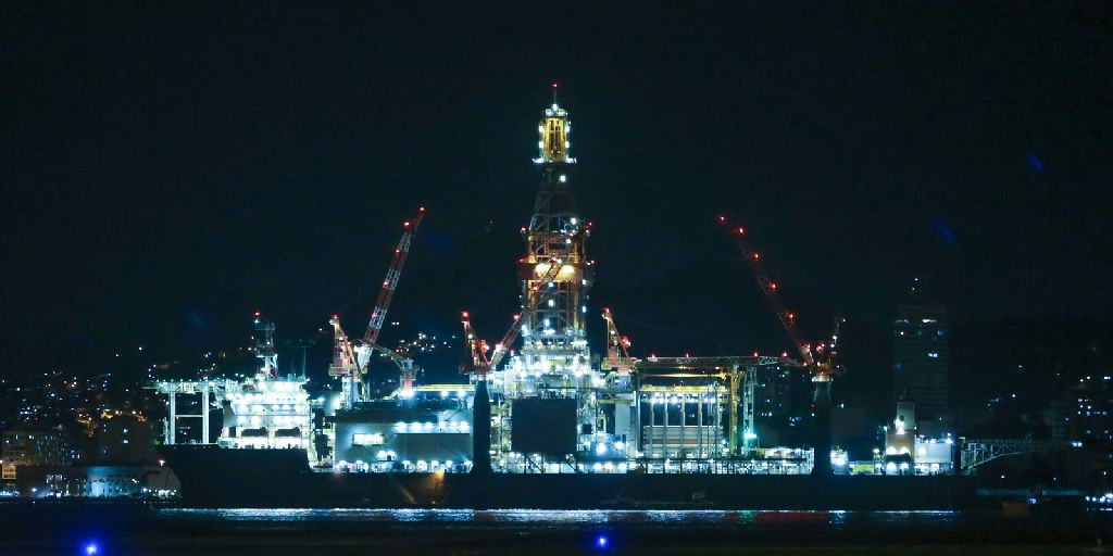 Governo mantém taxa de 12% na exportação de petróleo por mais 60 dias apesar de decisão judicial