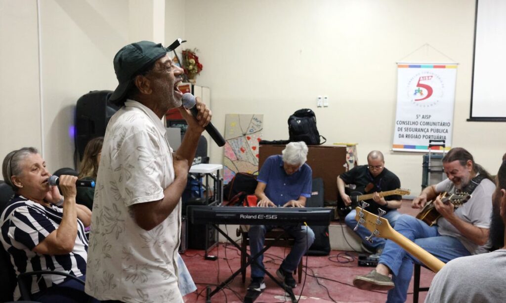 Grupo Harmonia Enlouquece celebra 25 anos e lança quinto álbum no Rio de Janeiro
