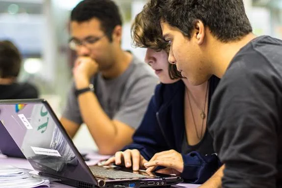 Guarulhos impulsiona qualificação profissional com 150 vagas em cursos gratuitos