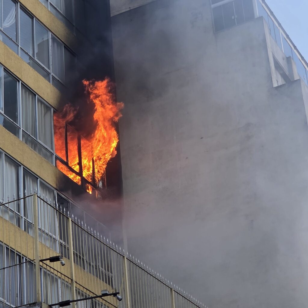 Incêndio em apartamento no Centro de SP levanta debate sobre assistência a idosos