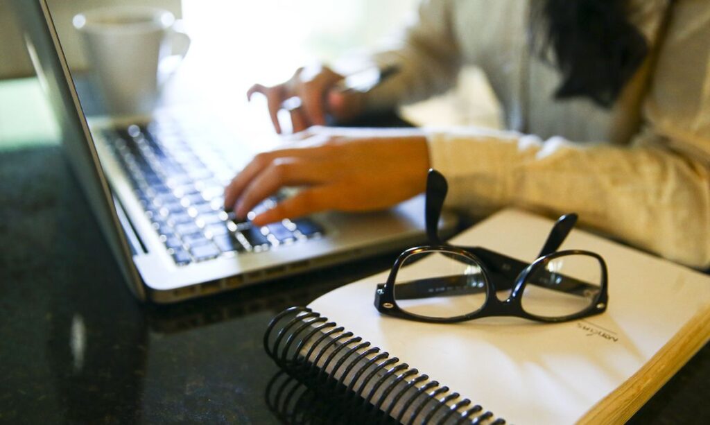 Mulheres no setor de seguros: maioria na força de trabalho, minoria na liderança, revela Susep