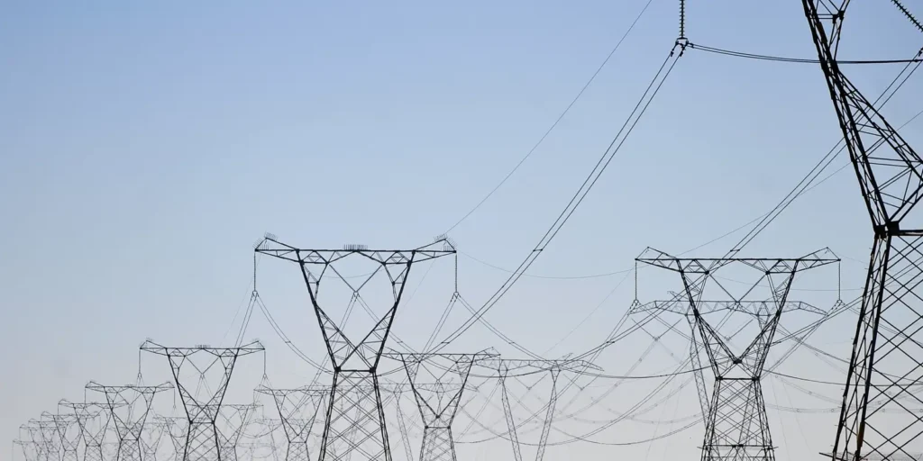 ONS interrompe novamente o excedente de energia no sistema nacional neste domingo