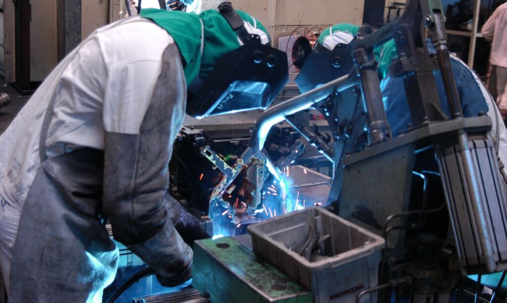 Setor industrial critica ritmo de queda da Selic e aponta juros como entrave ao crescimento