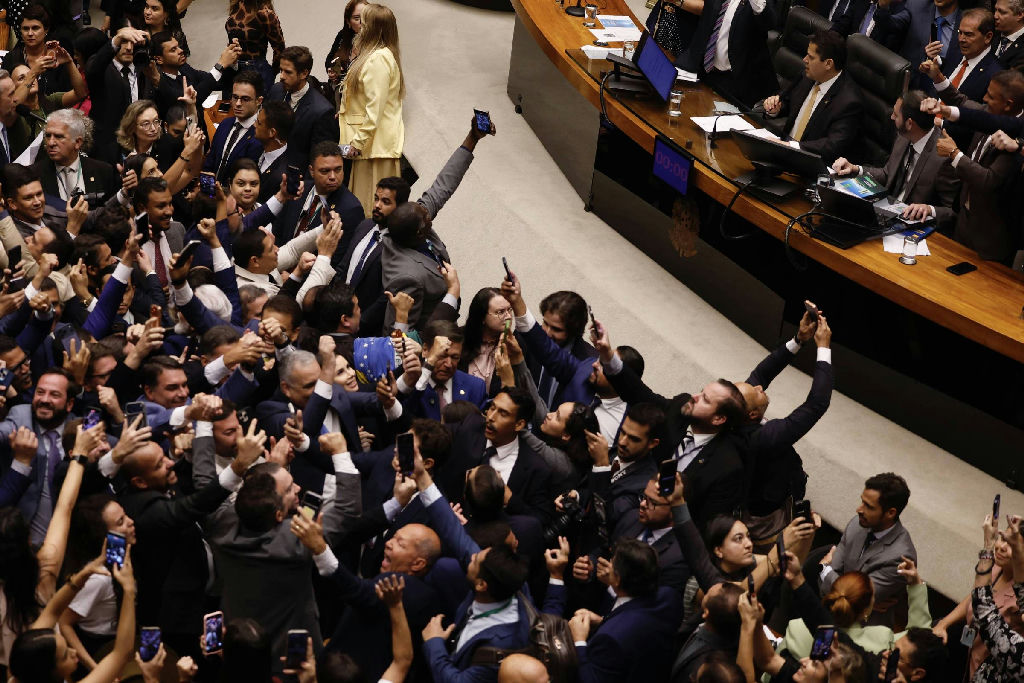 Avaliação do Congresso Nacional: Datafolha revela descontentamento de mais de um terço dos eleitores