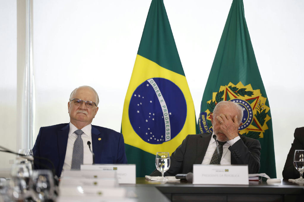 Cenário eleitoral brasileiro sob tensão: o impacto das crises institucionais