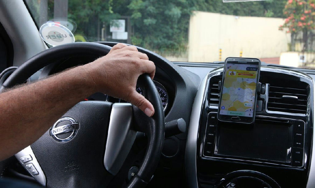CMN flexibiliza normas de crédito para taxistas e motoristas de aplicativo no Move Brasil