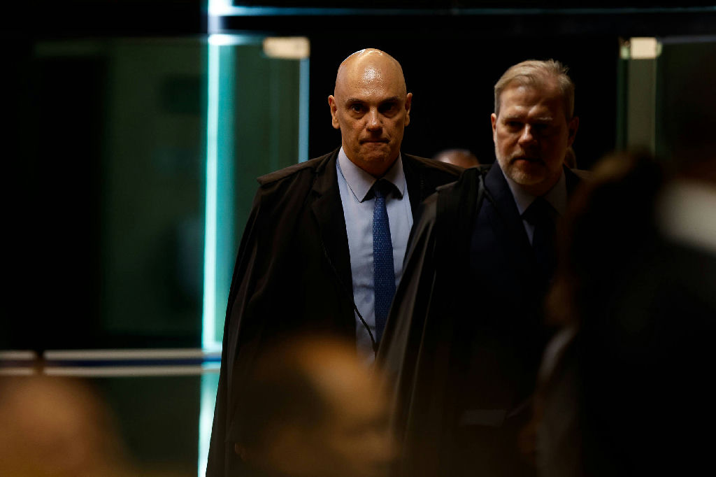 Ex-presidentes do STF cobram apuração rigorosa e alertam para crise institucional
