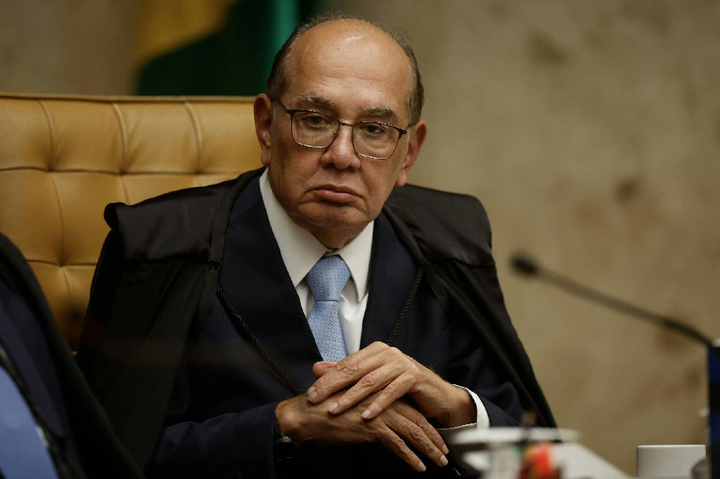 Gilmar Mendes solicita acesso a dados do celular de Daniel Vorcaro no STF