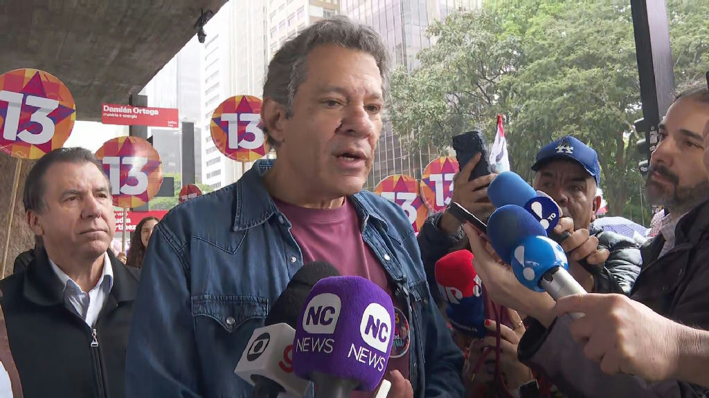Haddad cobra transparência total em caso Master e mira 'limpeza' do país em ato na Paulista