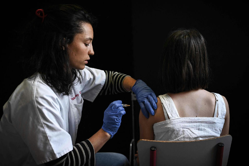 HPV: especial jornalístico explora prevenção, detecção e desafios da vacinação no Brasil