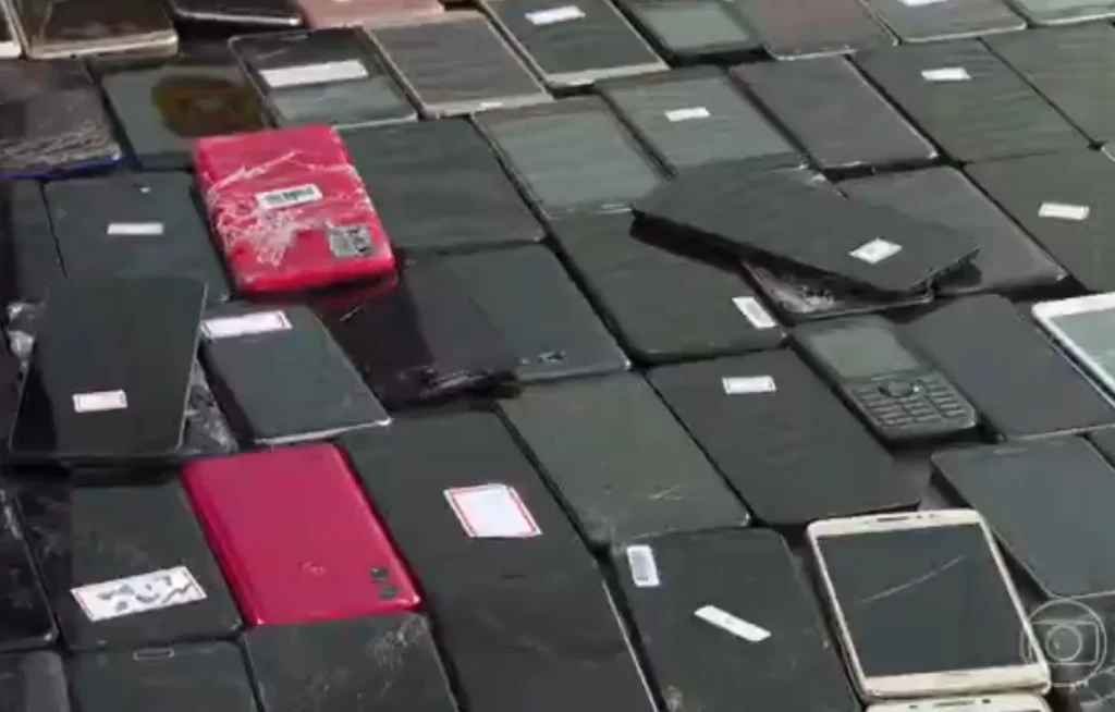 Justiça de SP torna réus sete acusados em megaesquema de celulares roubados e revenda