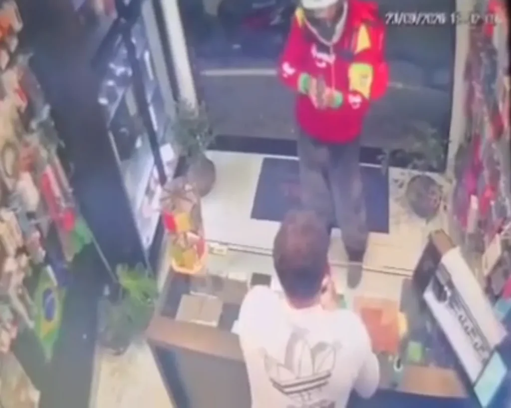 Lojista é assassinado a tiros durante assalto em Osasco, na Grande SP