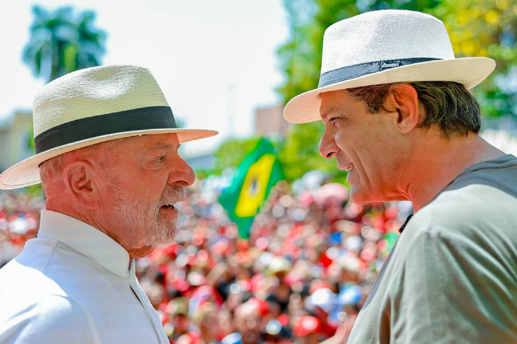 Lula critica Tarcísio em SP e Haddad associa governador à máfia do Master