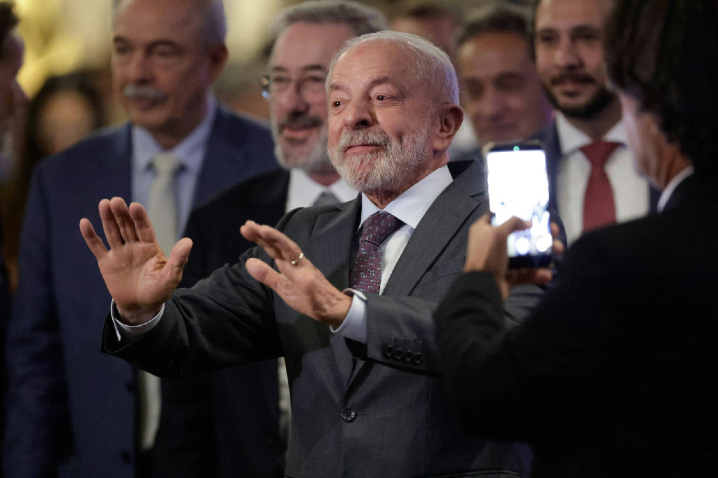 Lula defende estabilidade fiscal e propõe reforma do Judiciário em encontro com empresários