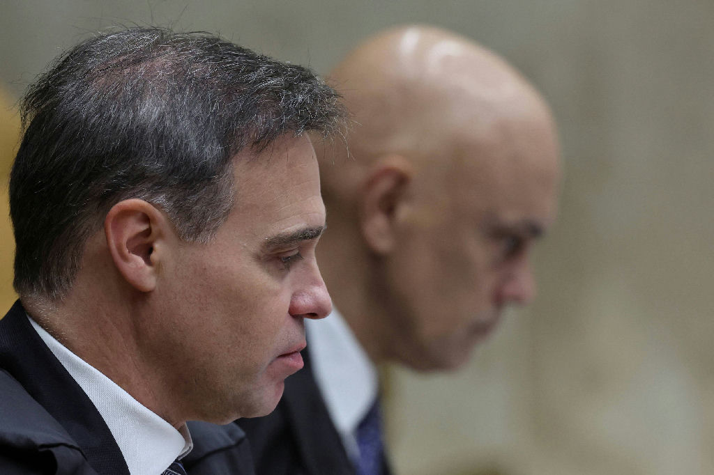 PGR abre investigação sobre relatório da PF que expõe mensagens entre Vorcaro e Moraes