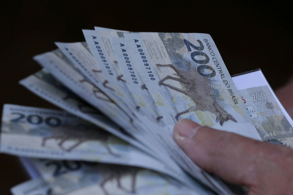 Poupança registra saída líquida de R$ 10,57 bilhões em agosto