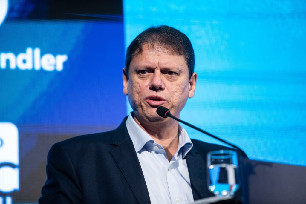 Tarcísio de Freitas concede entrevista à TV Globo sobre as eleições de 2026 em São Paulo