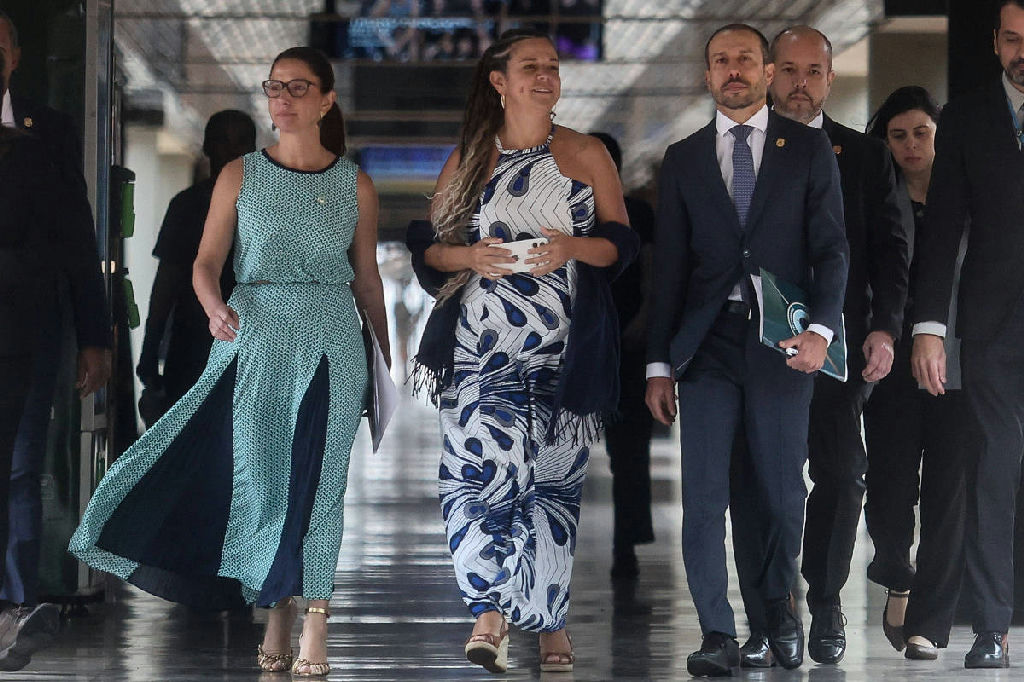William Murad assume comando interino da Polícia Federal após afastamento de Andrei Rodrigues