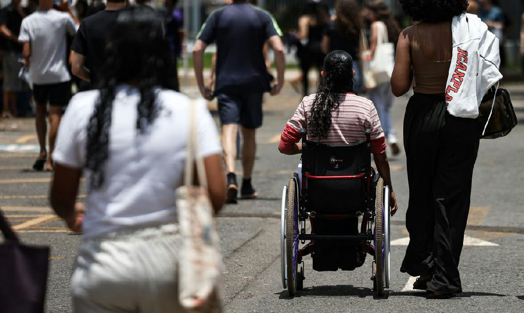 Atenção, estudantes: prazo para escolha do idioma no Enem 2026 termina neste domingo
