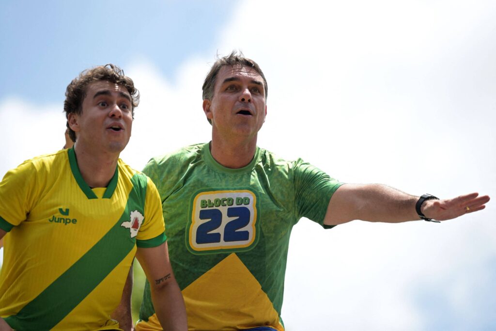 Campanha de Flávio Bolsonaro aponta receio de tratamento desigual no TSE